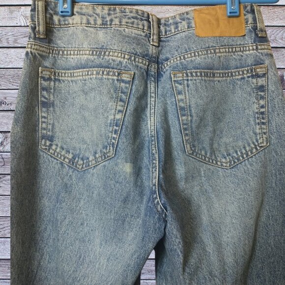 H&M Divided Women's Size 2 Denim Casual Jeans Acid Wash? High Waisted - Picture 4 of 7